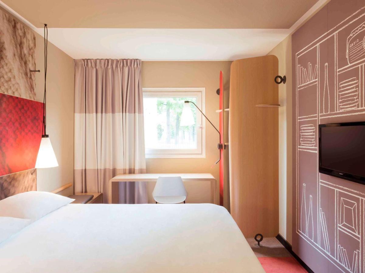 Ibis Chateau De Фонтенбло Екстер'єр фото