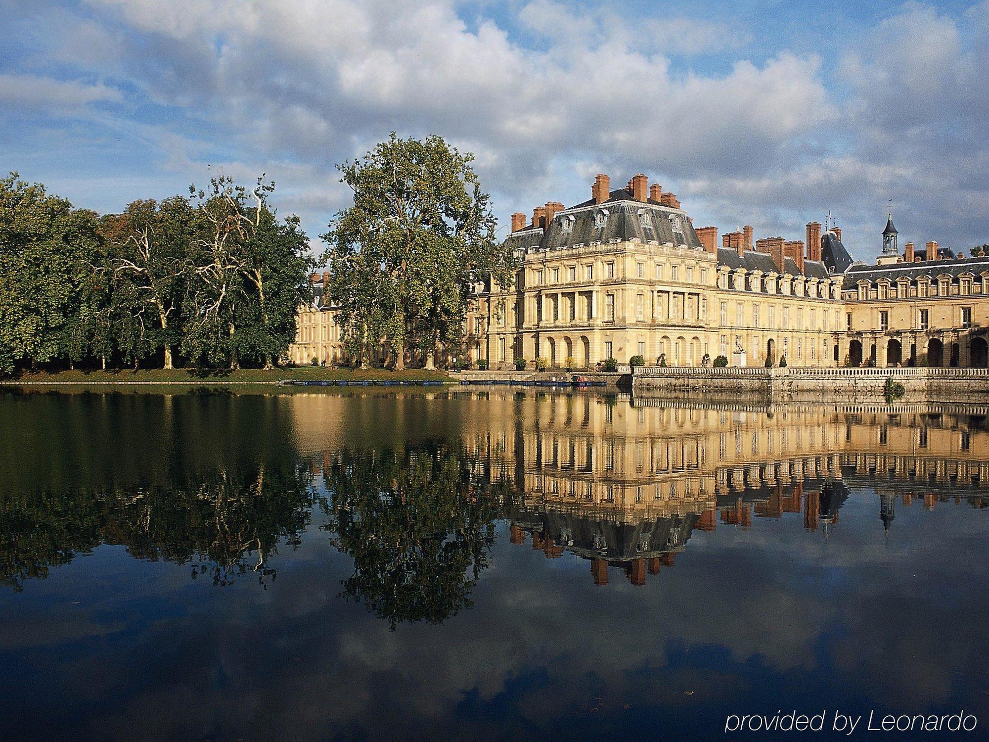 Ibis Chateau De Фонтенбло Екстер'єр фото