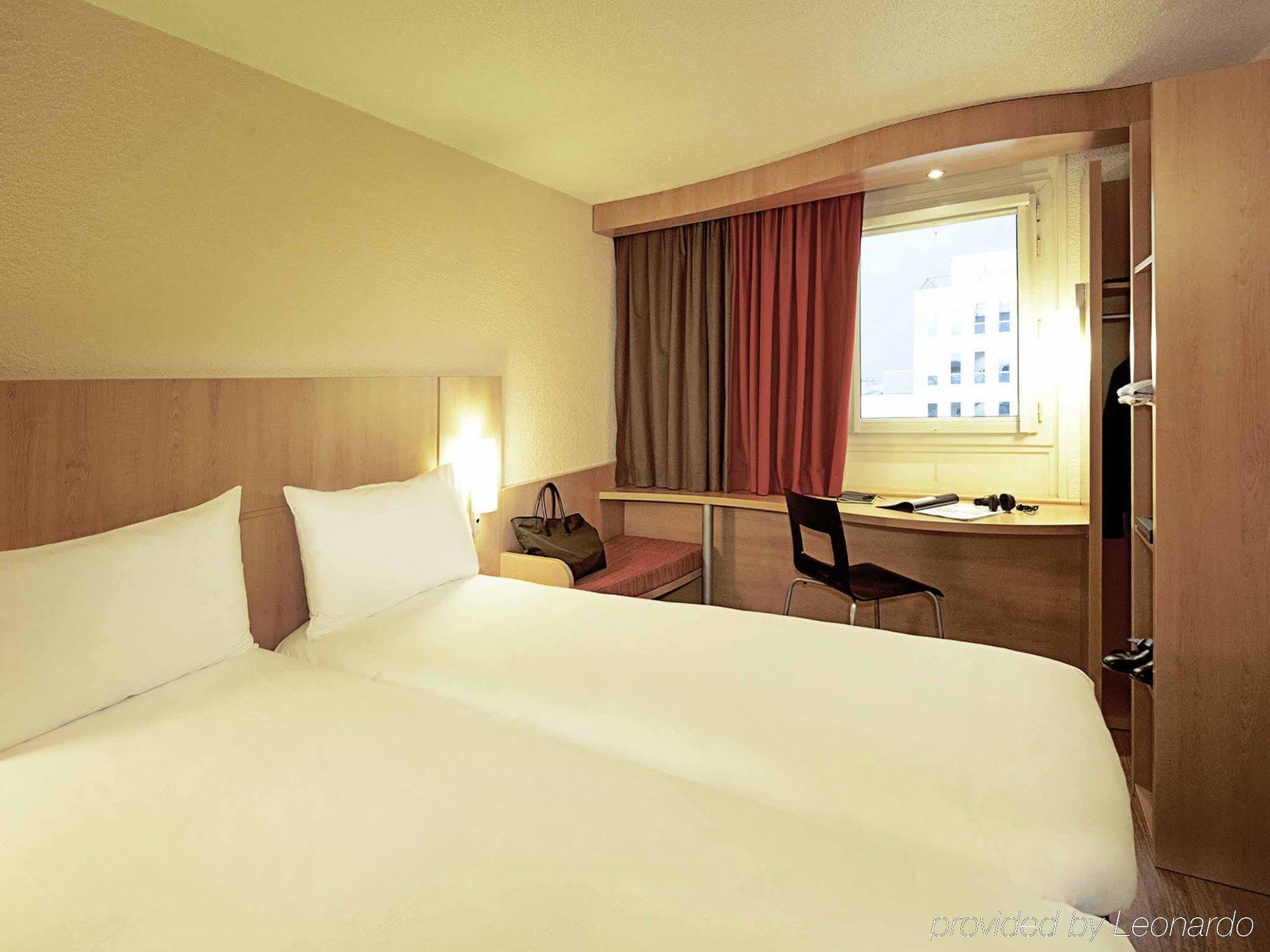 Ibis Chateau De Фонтенбло Екстер'єр фото